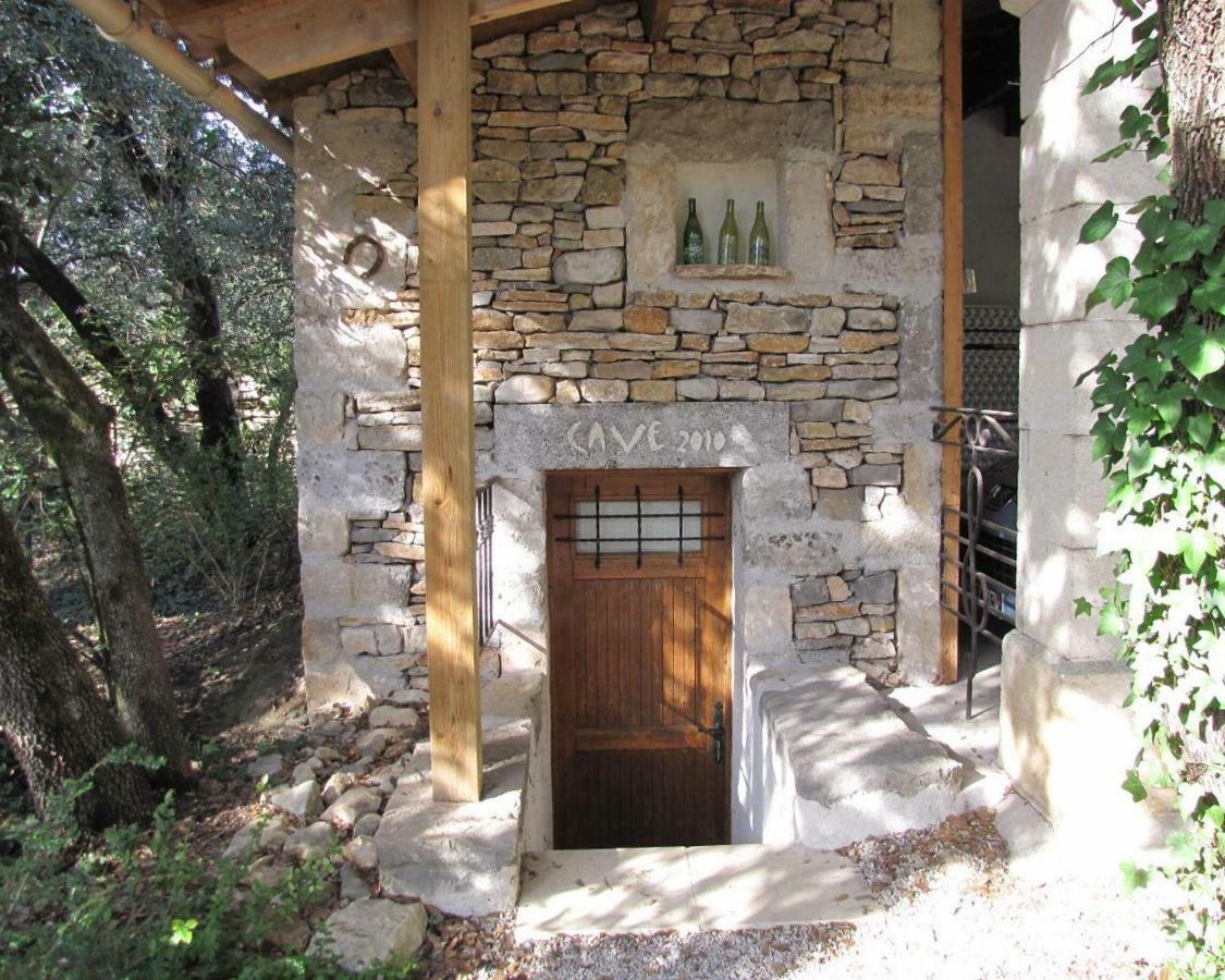 Domaine du bois gîte Bleuette Galargues Extérieur photo