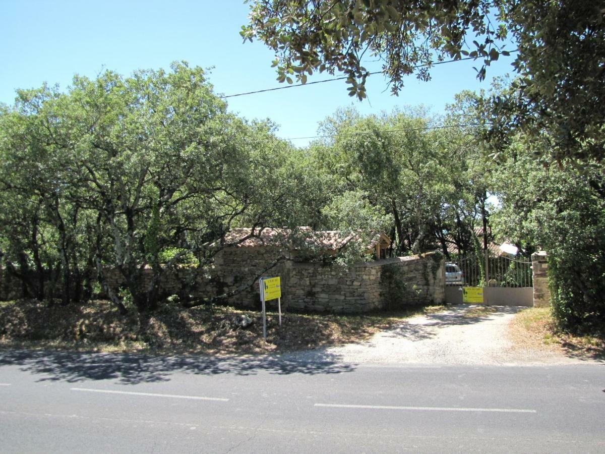 Domaine du bois gîte Bleuette Galargues Extérieur photo